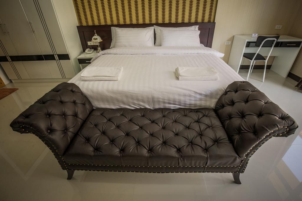 Med Room Korat Nakhonratchasima Exteriör bild