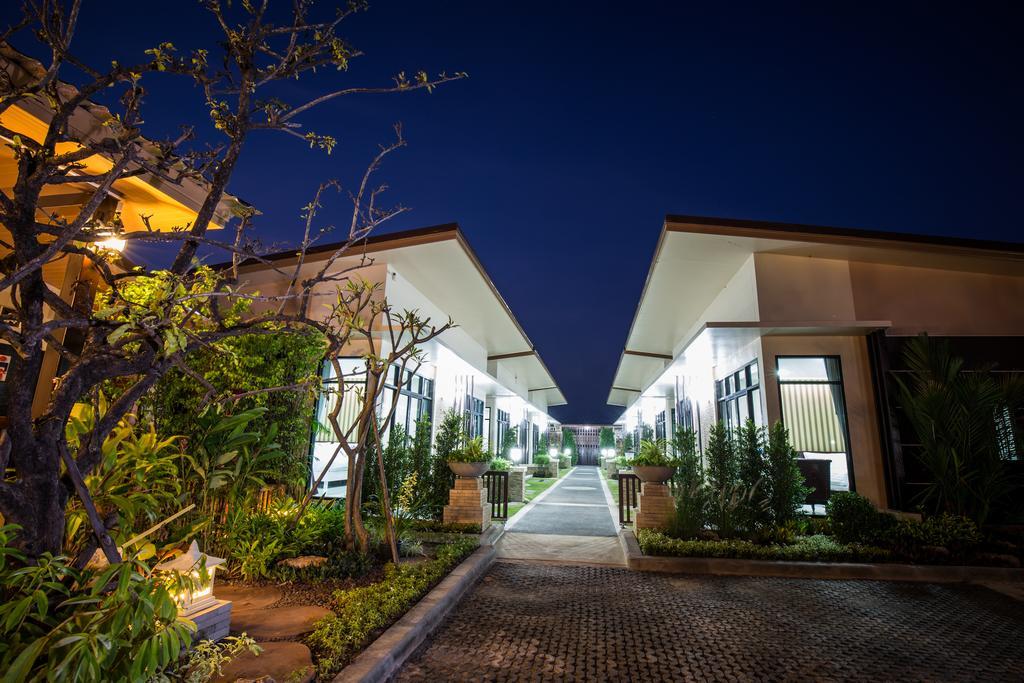 Med Room Korat Nakhonratchasima Exteriör bild